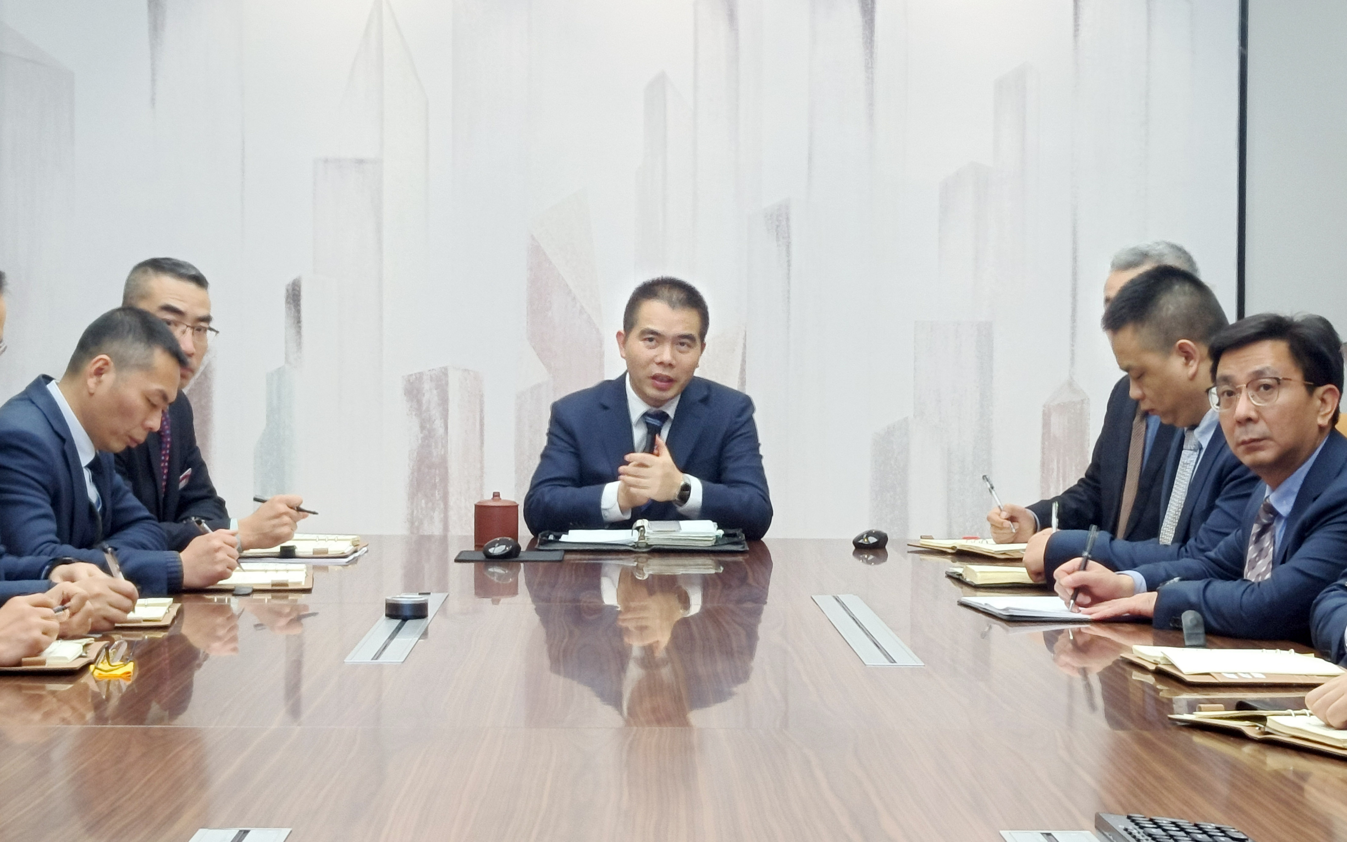 只有專業(yè)化才能抓好策劃、培訓(xùn)、監(jiān)督和改善